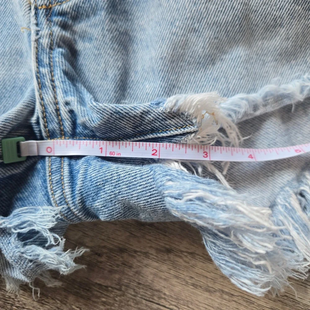 AGOLDE Parker High Rise Distressed Denim Shorts Light Wash Size 30 A026-811